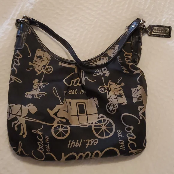 Authentic Coach Signature Horse & Carriage Purse - Picture 1 of 4